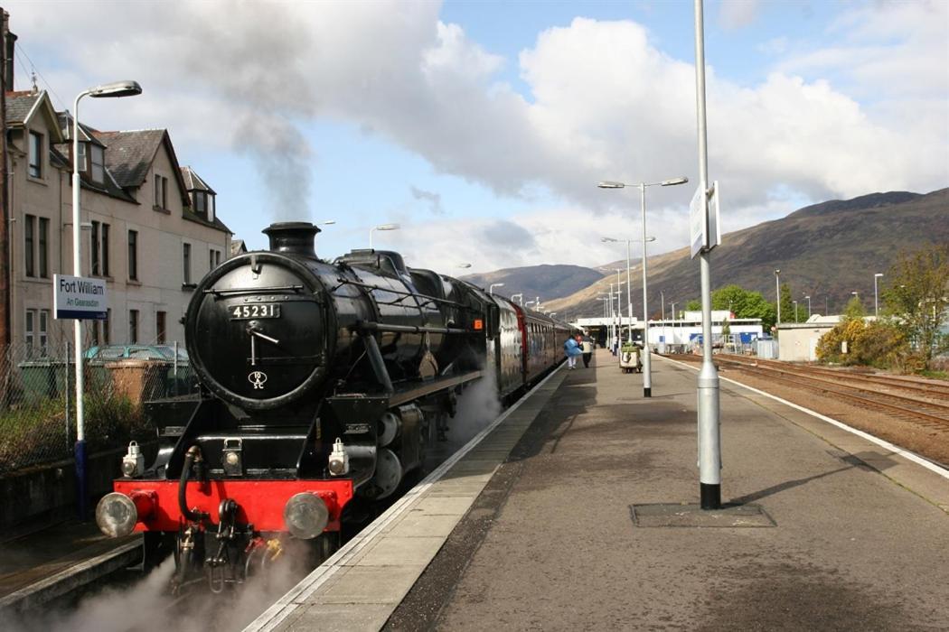 Victoria House Bed And Breakfast Fort William Exterior foto